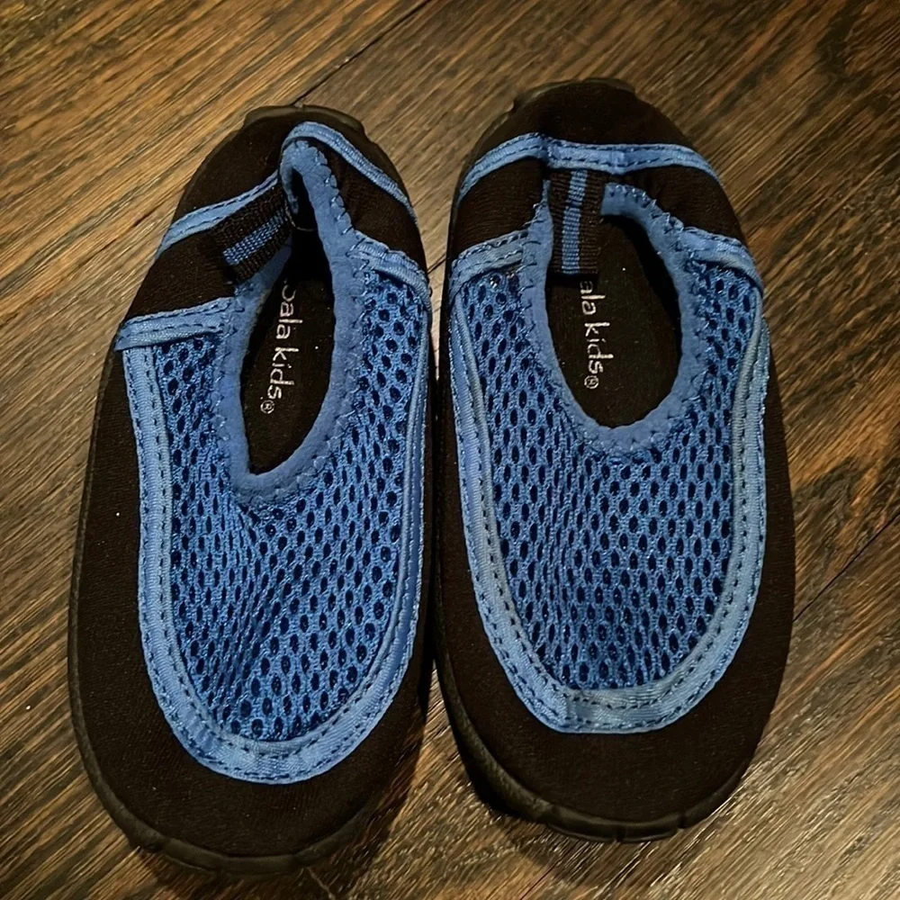 KOALA Kids Water Shoes.